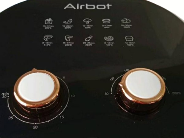 Closer Look At The Control Panel Of The Airbot Air Fryer AF480