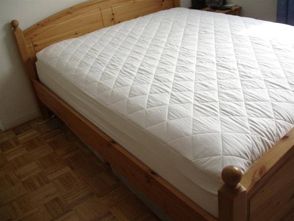 Mattress Protectors Can Fit Over Your Mattress Like A Bed Sheet
