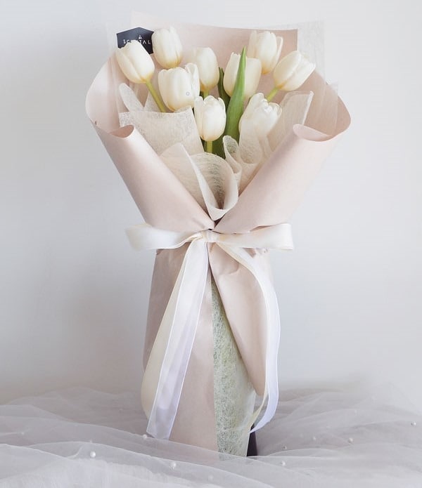 Minimalist White Tulip Flower Bouquet by Scentales